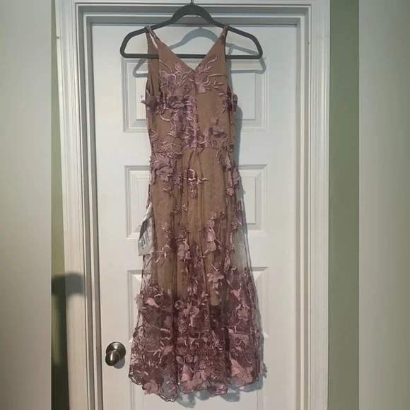 Dress the Population Audrey Embroidered Fit & Flare Dress - Picture 9 of 9